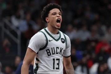 开云-罗林斯VS独行侠：里突外投24+9带队终结连败