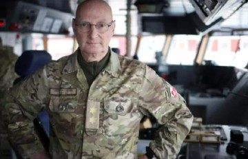 开云电子官网-特朗普声称格陵兰岛“到处是中俄船只”，丹麦司令：一艘都没看到